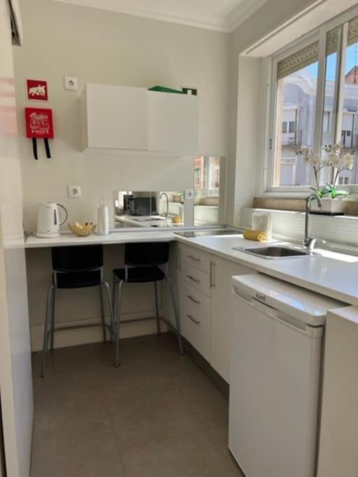 Romantic And Bright Studio Apartment In Arroios - Ssl 2B Lizbona Zewnętrze zdjęcie
